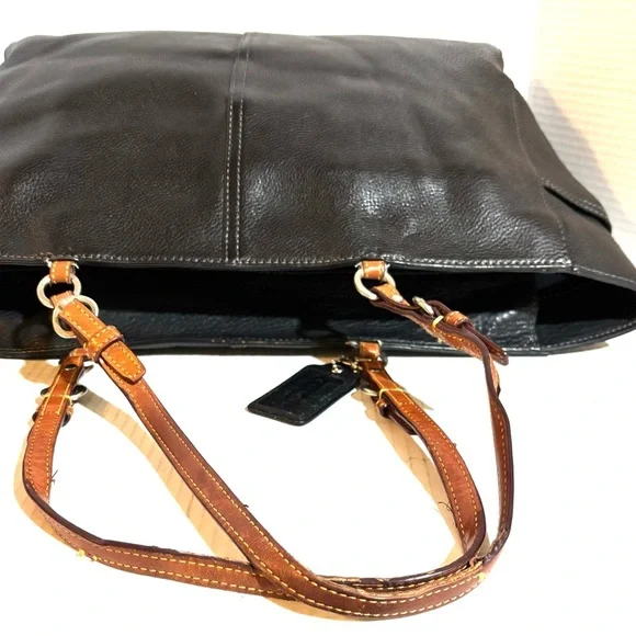 Coach vintage Black Leather Tote Bag - Picture 7 of 11